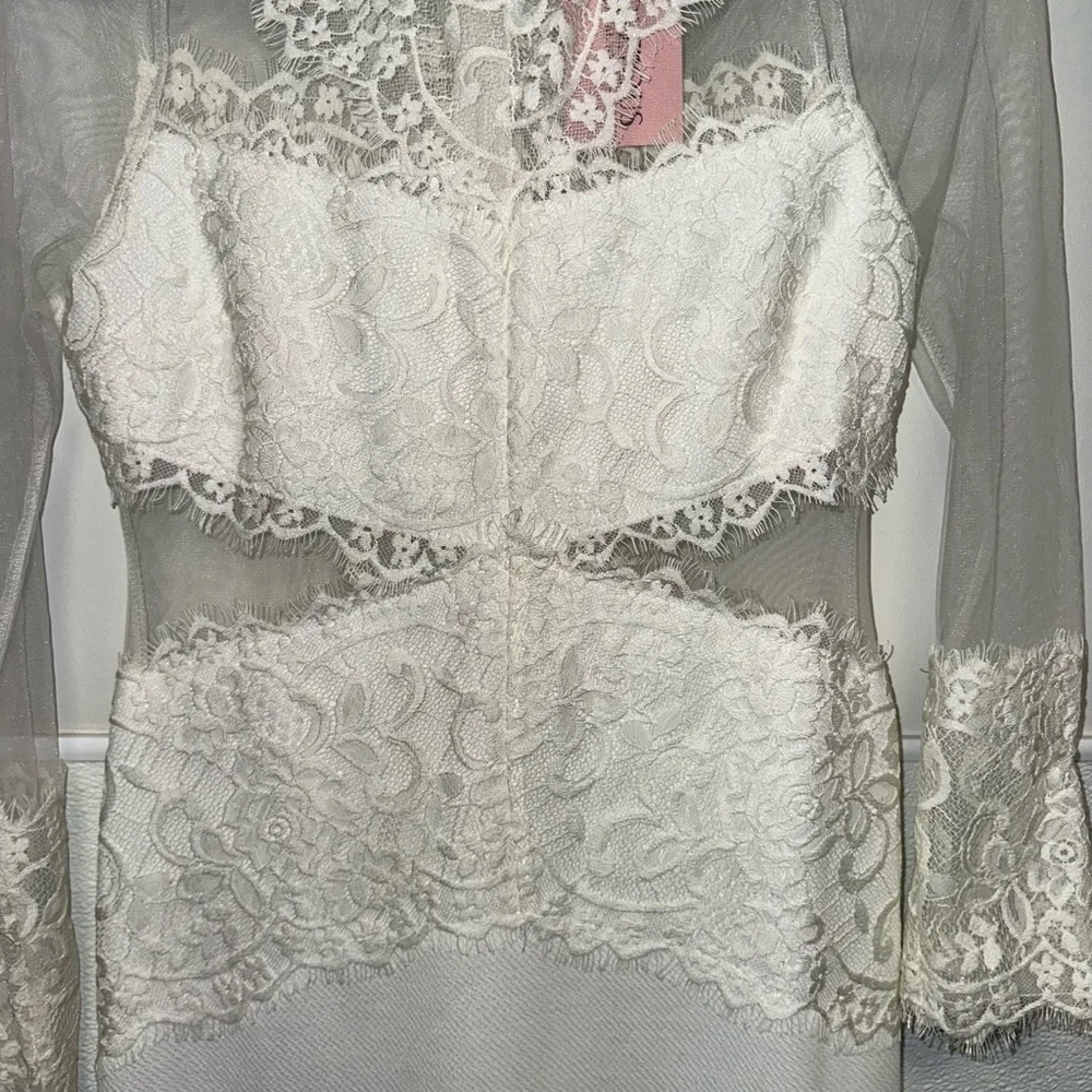 NWT NEW Wedding Women Carolina Dress, Size L, White lace short long sleeve party - Picture 7 of 16
